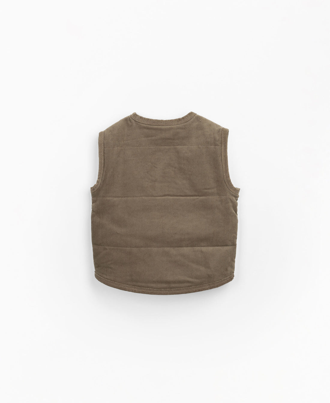 سترة مع فتحة زر جوز الهند