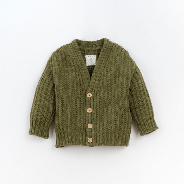 Knitted jacket with buttons