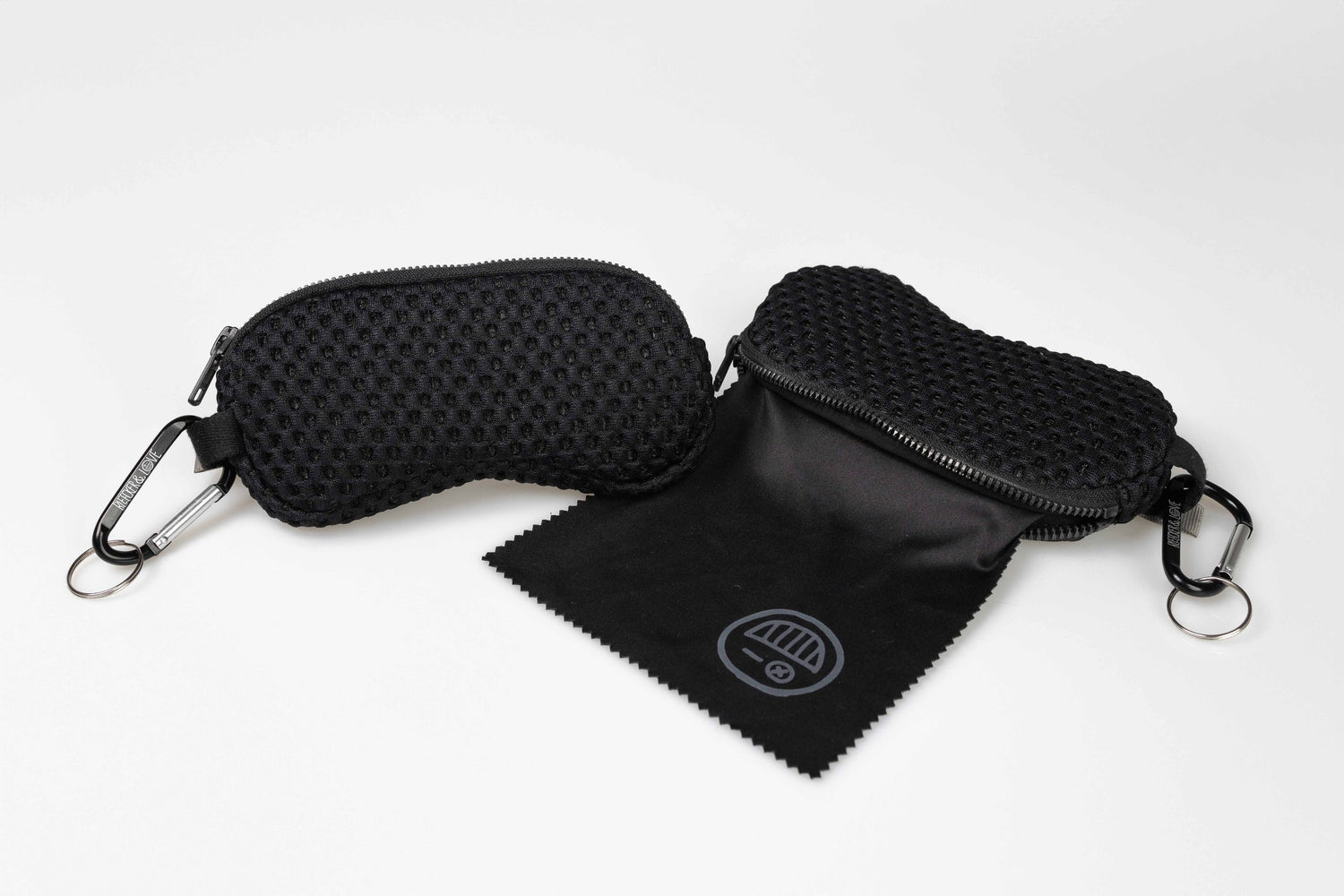 SHAKA BLACK SUNNIES SLEEVE