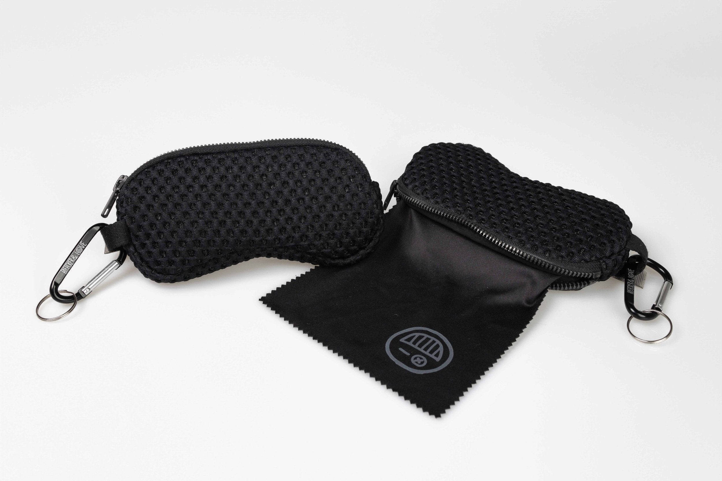 SHAKA BLACK SUNNIES SLEEVE